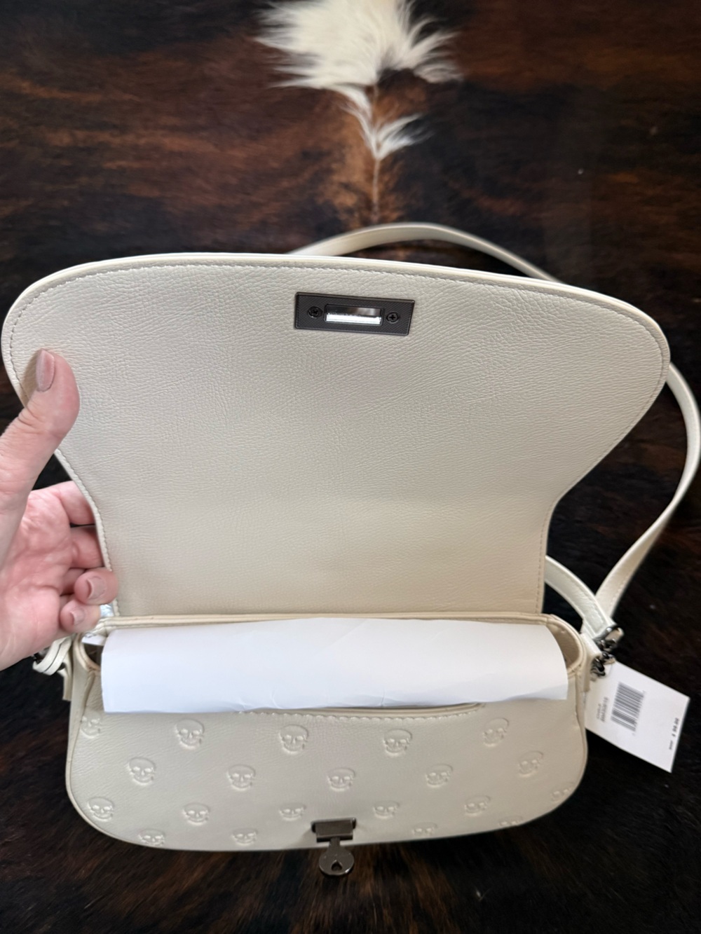 Betsy Johnson Skull Embossed Leather Crossbody Bag New with Tag - Picture 5 of 8